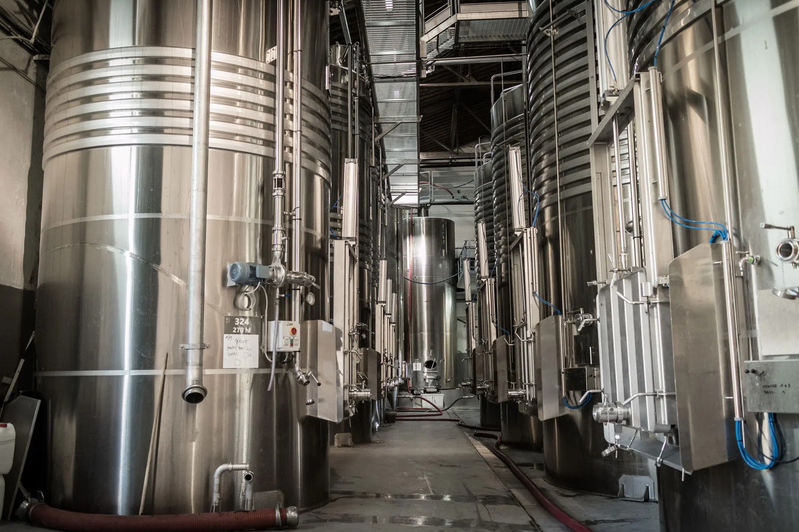 Domaine Preignes le Vieux — cave